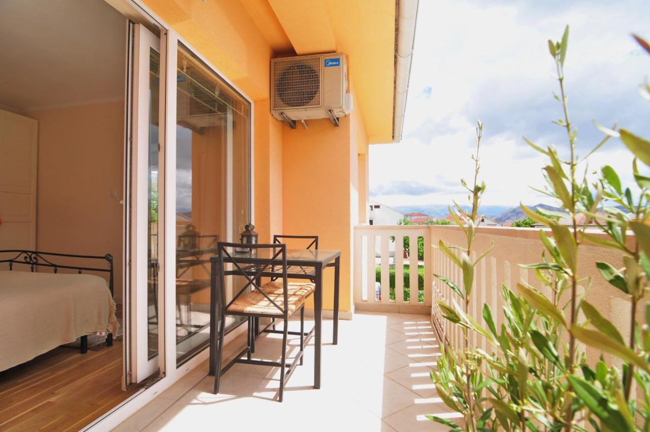 Villa Schober Baska エクステリア 写真